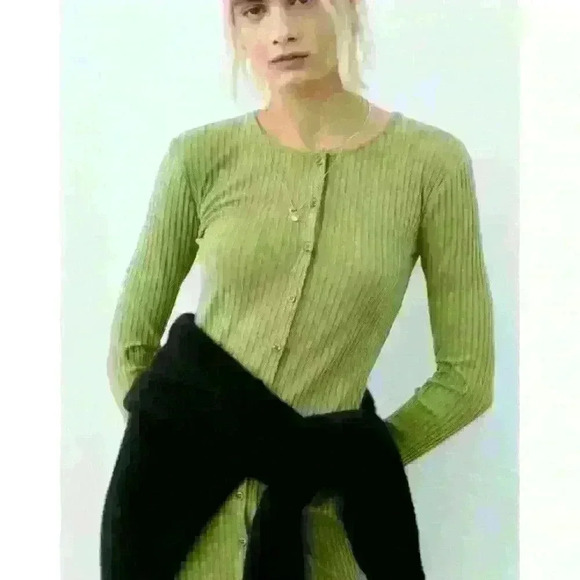 ZARA Dress round neck long sleeves. False front buttons, Mid-green Size L. - Picture 2 of 13